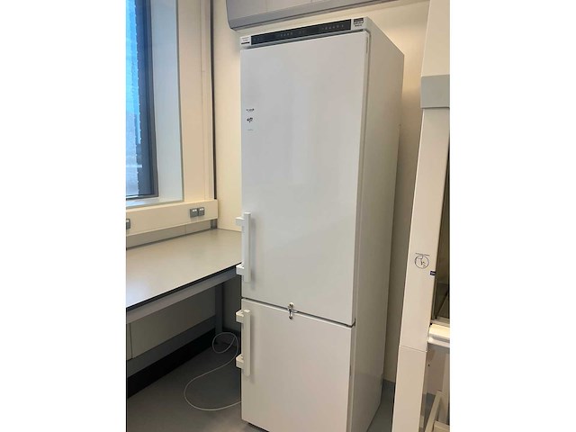 2022 liebherr lcv 4010 mediline laboratorium koelkast/vriezer combinatie - afbeelding 3 van  11