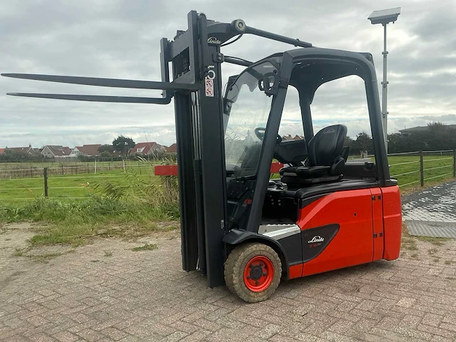 2022 linde e16l-02 vorkheftruck - afbeelding 16 van  19