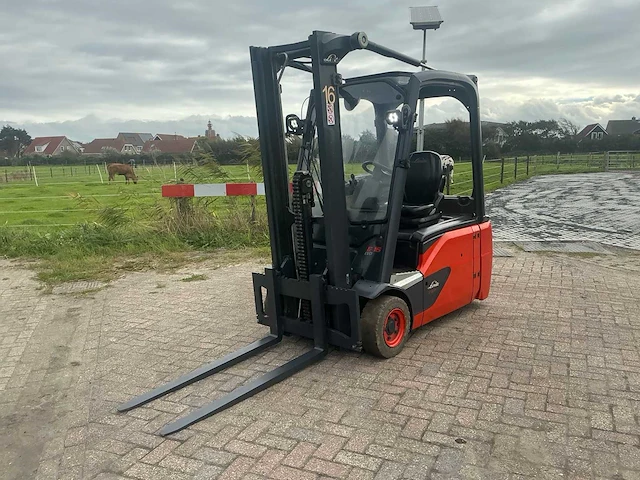 2022 linde e16l-02 vorkheftruck - afbeelding 8 van  18