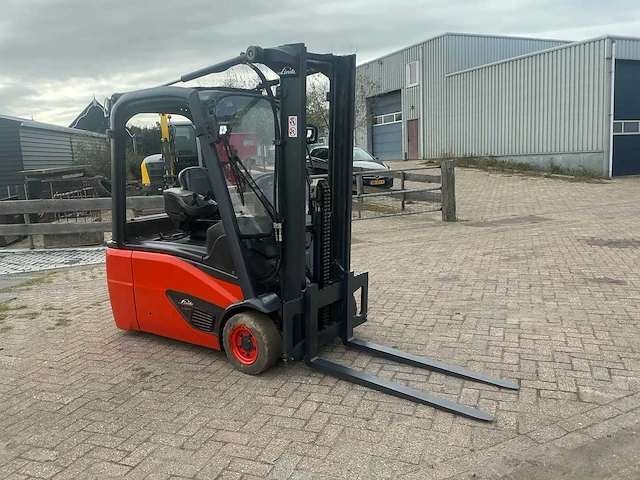 2022 linde e16l-02 vorkheftruck - afbeelding 1 van  18