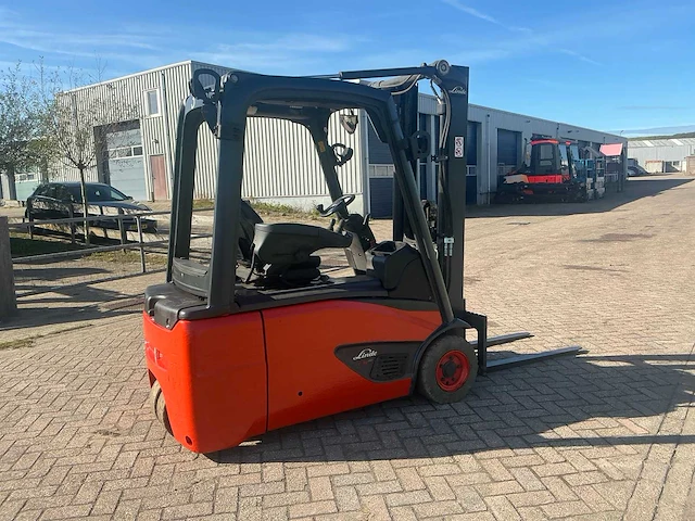 2022 linde e16l-02 vorkheftruck - afbeelding 13 van  17