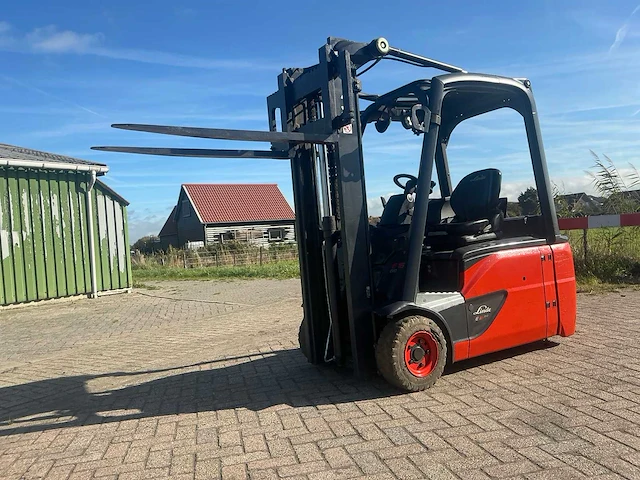 2022 linde e16l-02 vorkheftruck - afbeelding 16 van  17