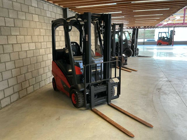 2022 linde h14t-01 vorkheftruck - afbeelding 3 van  3