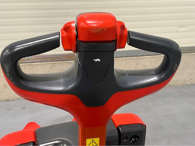 2022 linde mt 15 1500kg interne lader elektrische palletwagen - afbeelding 2 van  13