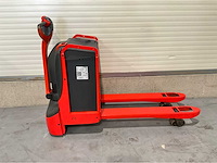 2022 linde t18 elektrische palletwagen 1800kg accu’s 2025 - afbeelding 5 van  9