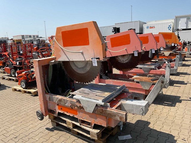 2022 lissmac dts 1000v steenzaagmachine / bloksteenzaagmachine - afbeelding 1 van  12