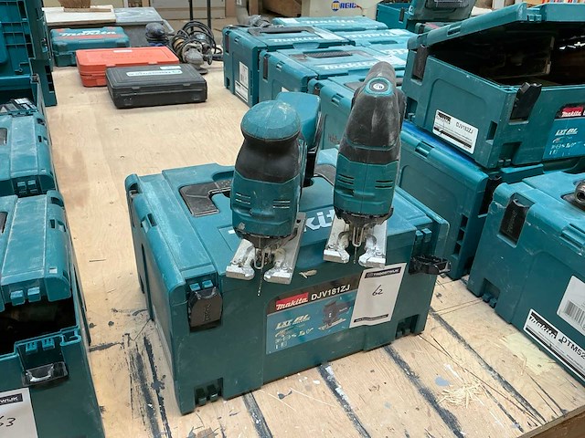 2022 makita djv181/djv182 decoupeerzaag (2x) - afbeelding 1 van  4
