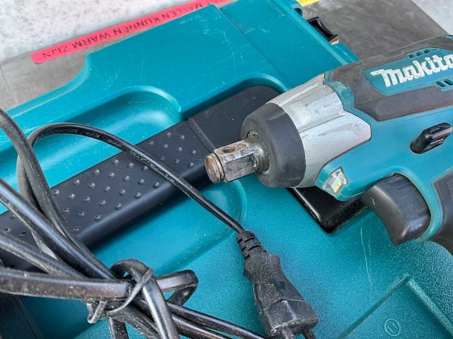 2022 makita dtw181 slagmoersleutel - afbeelding 1 van  4