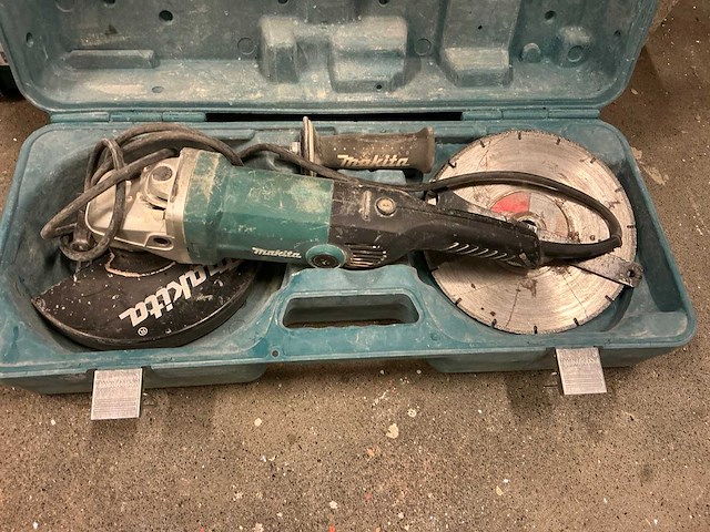 2022 makita ga9012c haakse slijpmachine - afbeelding 2 van  3