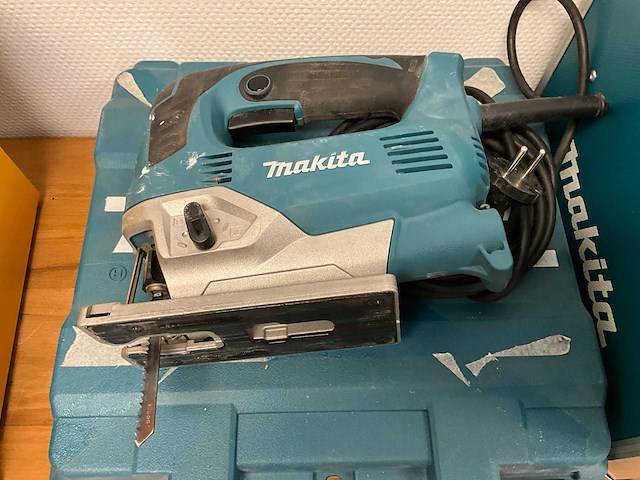 2022 makita jv0600 decoupeerzaag - afbeelding 2 van  7