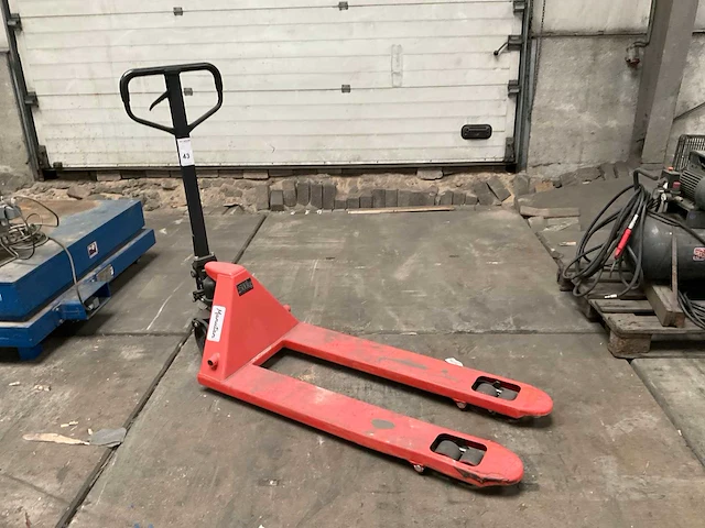 2022 manutan hand hydraulische palletwagen - afbeelding 8 van  9