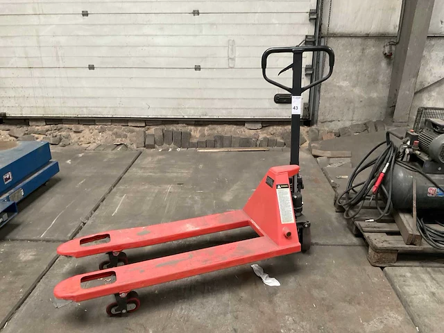2022 manutan hand hydraulische palletwagen - afbeelding 6 van  9