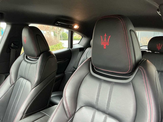 2022 maserati levante modena s 3.0 v6 personenauto - afbeelding 29 van  47