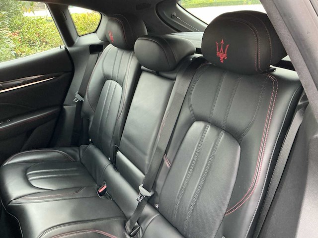 2022 maserati levante modena s 3.0 v6 personenauto - afbeelding 31 van  47