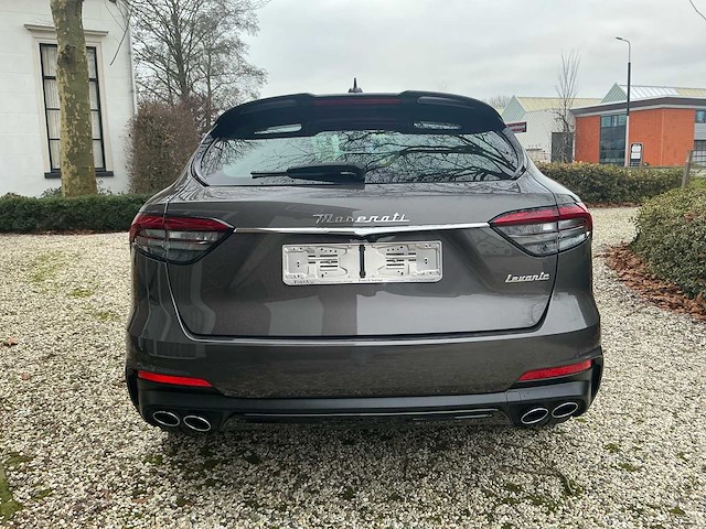 2022 maserati levante modena s 3.0 v6 personenauto - afbeelding 43 van  47