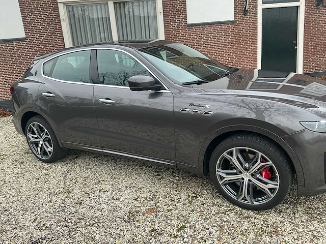 2022 maserati levante modena s 3.0 v6 personenauto - afbeelding 33 van  47