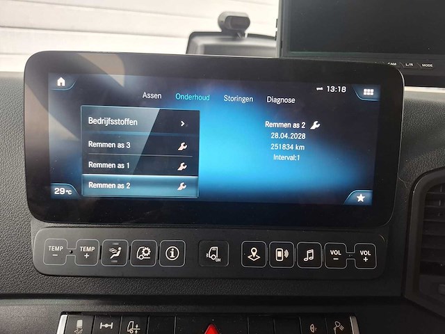 2022 mercedes-benz actros 2545 6x2 gigaspace vrachtwagen - afbeelding 14 van  35