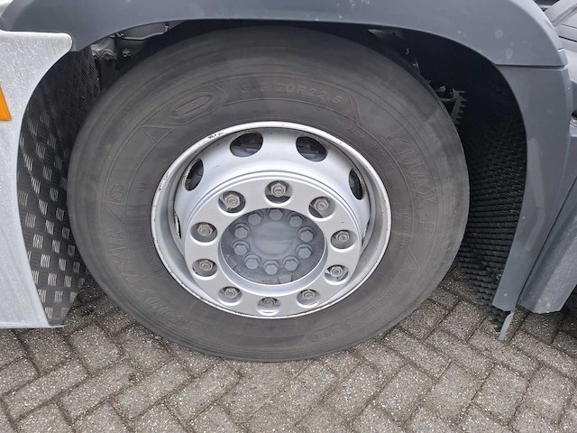 2022 mercedes-benz actros 2545 6x2 gigaspace vrachtwagen - afbeelding 18 van  35