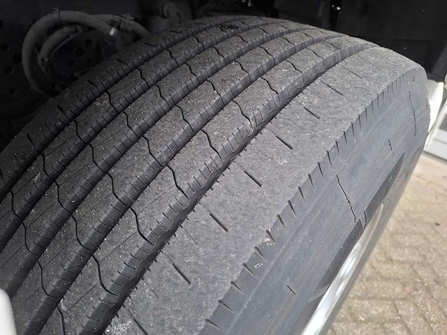 2022 mercedes-benz actros 2545 6x2 gigaspace vrachtwagen - afbeelding 28 van  35