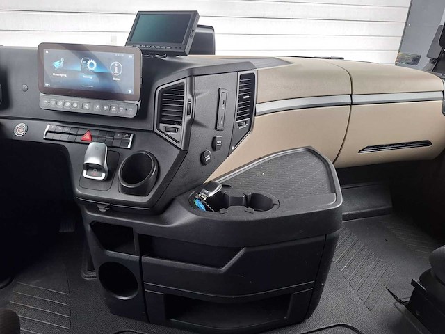 2022 mercedes-benz actros 2545 6x2 gigaspace vrachtwagen - afbeelding 3 van  35