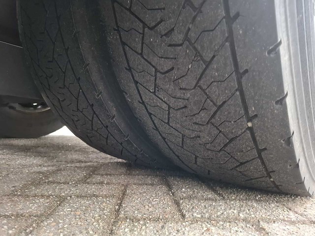 2022 mercedes-benz actros 2545 6x2 gigaspace vrachtwagen - afbeelding 21 van  35