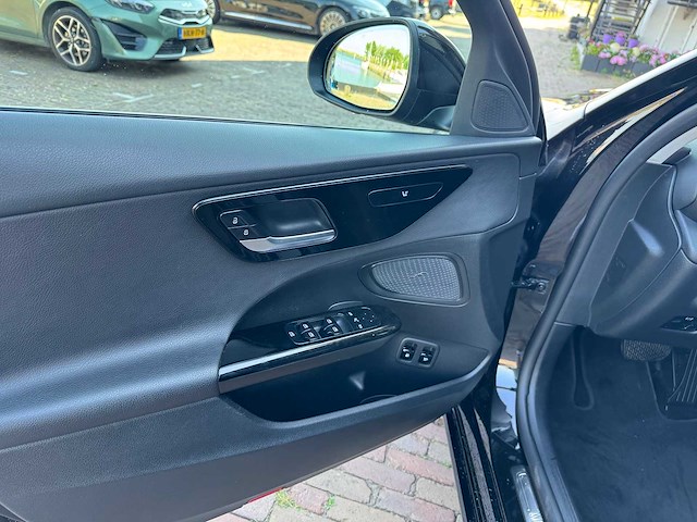 2022 mercedes-benz c-klasse 300 e amg 19” bns line ltd kdb-61-n - afbeelding 13 van  29