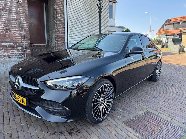 2022 mercedes-benz c-klasse 300 e amg 19” bns line ltd kdb-61-n - afbeelding 24 van  29
