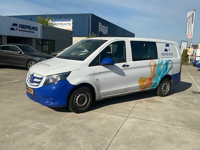 2022 mercedes-benz vito 110 cdi func.lang dc bedrijfswagen - afbeelding 1 van  15