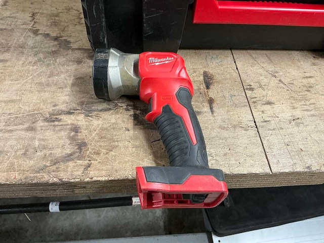 2022 milwaukee m18 ccs55 cirkelzaagmachine - afbeelding 4 van  5