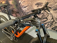 2022 mondraker f-podium carbon dc rr crosscountry mountainbike - 43cm - afbeelding 11 van  13