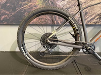 2022 mondraker podium carbon r hardtail mountainbike - l - afbeelding 9 van  15
