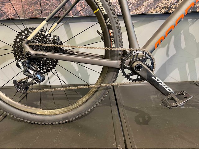 2022 mondraker podium carbon r hardtail mountainbike - l - afbeelding 10 van  15