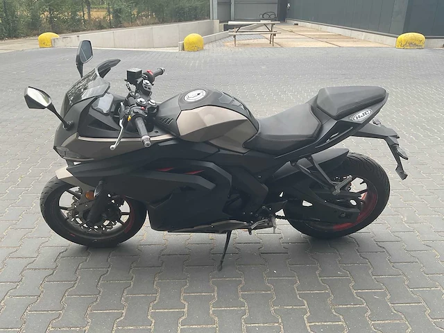 2022 motobi - strada 125 dl sport - motorcycle - afbeelding 10 van  16
