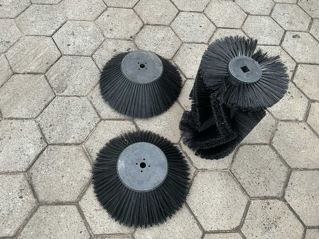 2022 mud king w-sweep veeg-zuig machine - afbeelding 13 van  21