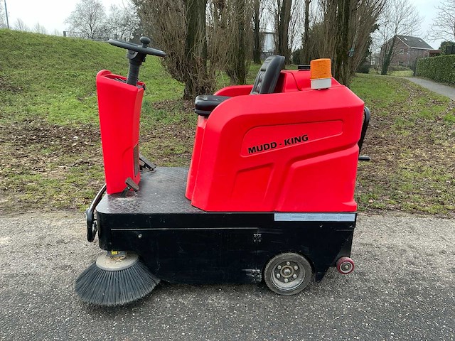 2022 mud king w-sweep veeg-zuig machine - afbeelding 20 van  21