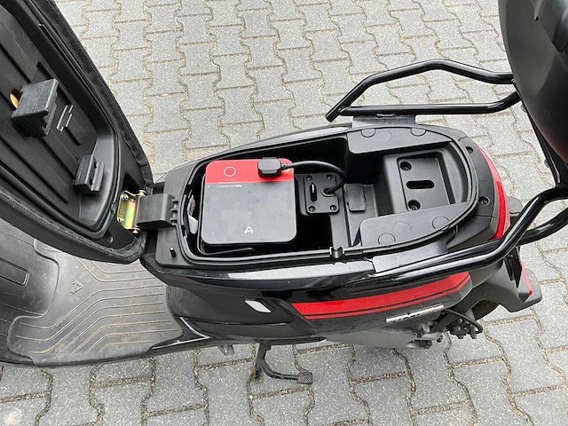 2022 niu m+ lite e-scooter - afbeelding 4 van  15