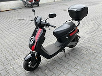 2022 niu m+ lite e-scooter - afbeelding 1 van  15