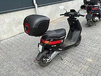 2022 niu m+ lite e-scooter - afbeelding 9 van  15