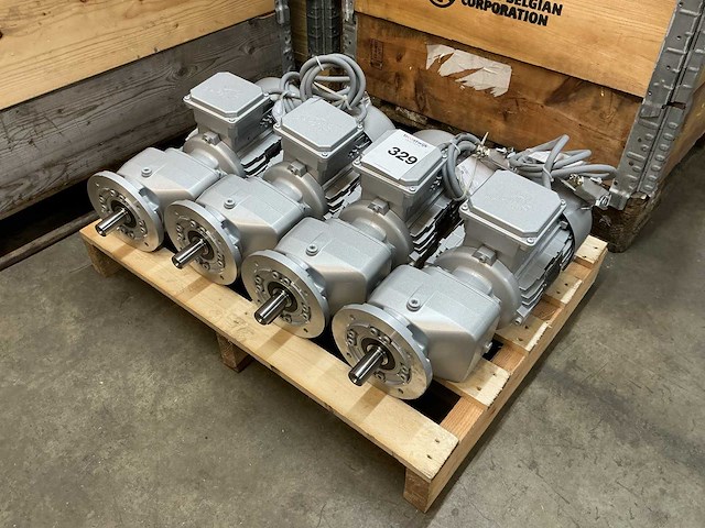 2022 nord drivesystems elektromotor 1,1kw (4x) - afbeelding 1 van  5