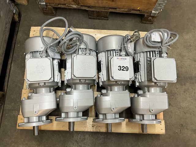 2022 nord drivesystems elektromotor 1,1kw (4x) - afbeelding 2 van  5