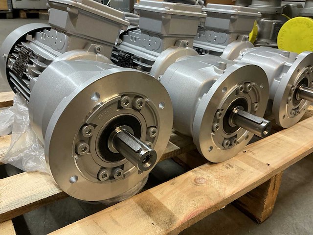 2022 nord drivesystems elektromotor 1,1kw (4x) - afbeelding 3 van  5