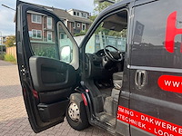 2022 peugeot boxer 333 2.2 hdi l1h1 premium bedrijfswagen - afbeelding 2 van  32