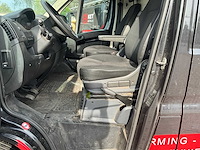 2022 peugeot boxer 333 2.2 hdi l1h1 premium bedrijfswagen - afbeelding 4 van  32