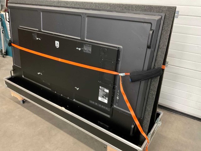 2022 philips 86bdl3550q monitor in flightcase - afbeelding 14 van  17