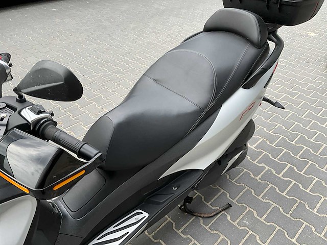 2022 piaggio mp3 400hpe 3 wiel motorfiets - afbeelding 3 van  18