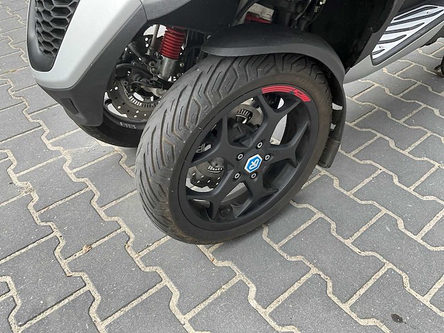 2022 piaggio mp3 400hpe 3 wiel motorfiets - afbeelding 5 van  18