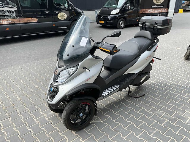 2022 piaggio mp3 400hpe 3 wiel motorfiets - afbeelding 1 van  18