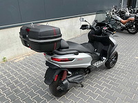 2022 piaggio mp3 400hpe 3 wiel motorfiets - afbeelding 12 van  18