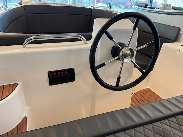 2022 primeur 610b sloep - afbeelding 12 van  12