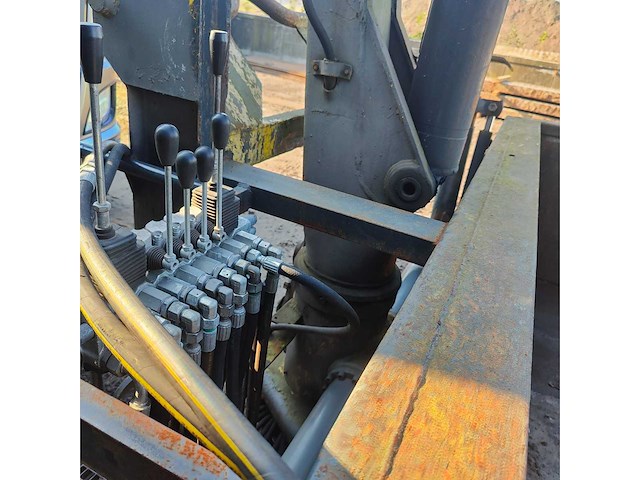 2022 pronar t185 container haakarm aanhanger met 4 containers - afbeelding 4 van  26